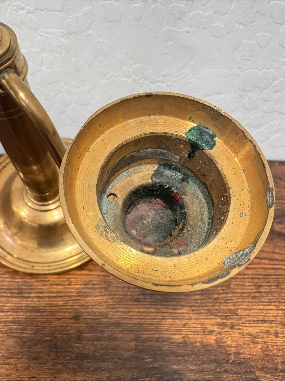 Vintage Brass Single-Arm Candle Holder - Polished Gold Tone Finish
